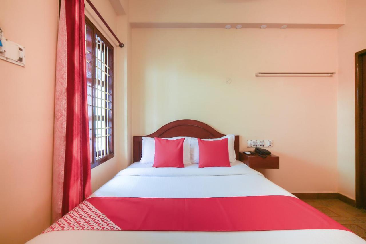 Oyo 23098 Ushama Heritage Guest House Pondicherry Luaran gambar