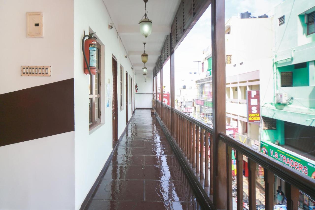 Oyo 23098 Ushama Heritage Guest House Pondicherry Luaran gambar